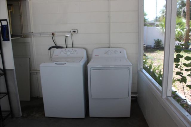 6017 CENTRAL AVENUE, New Port Richey, FL 34653