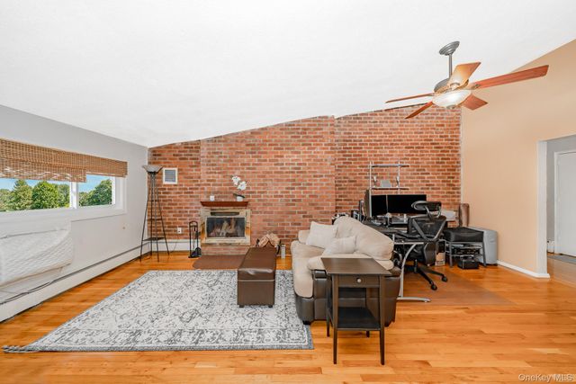 365 Route 111 B6, Smithtown, NY 11787