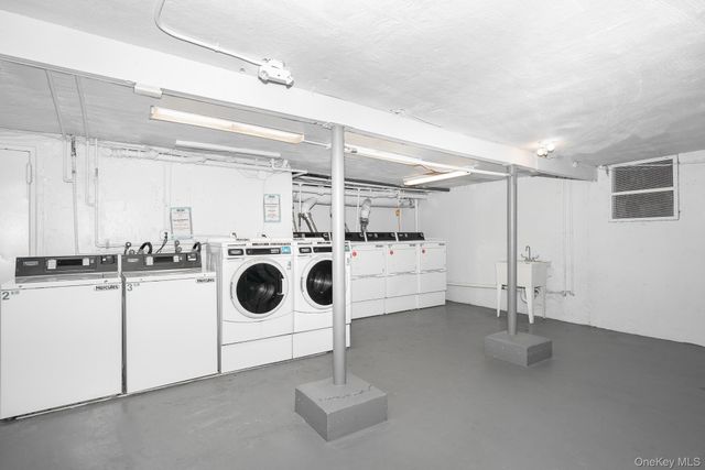 365 Route 111 B6, Smithtown, NY 11787