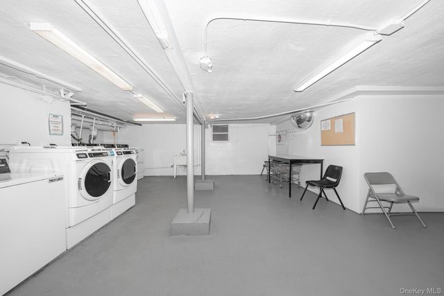 365 Route 111 B6, Smithtown, NY 11787