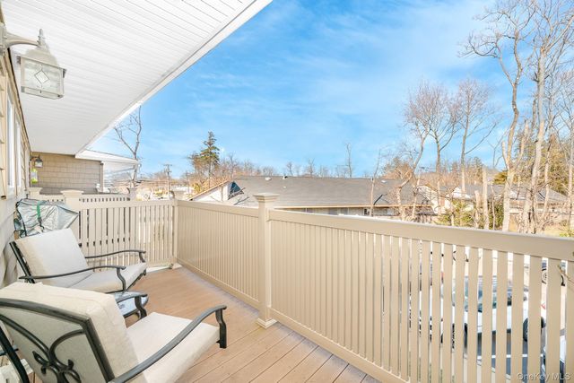 365 Route 111 B6, Smithtown, NY 11787