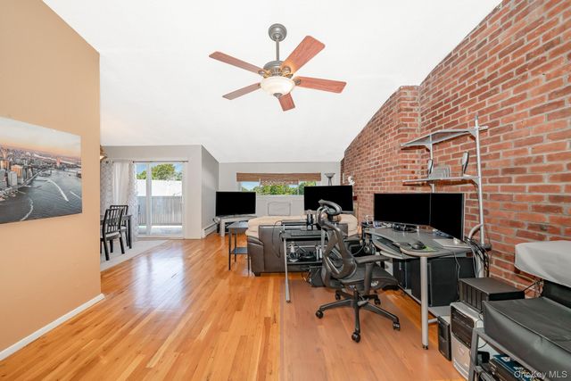 365 Route 111 B6, Smithtown, NY 11787