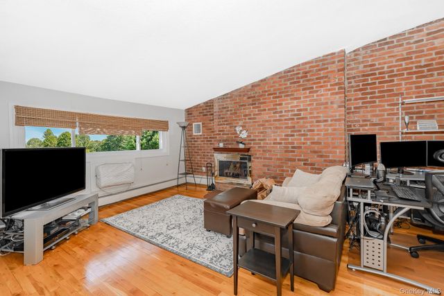 365 Route 111 B6, Smithtown, NY 11787