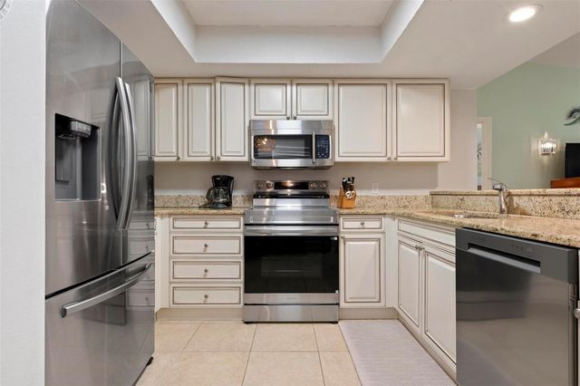 1269 SIESTA BAYSIDE DRIVE 1269C, Sarasota, FL 34242