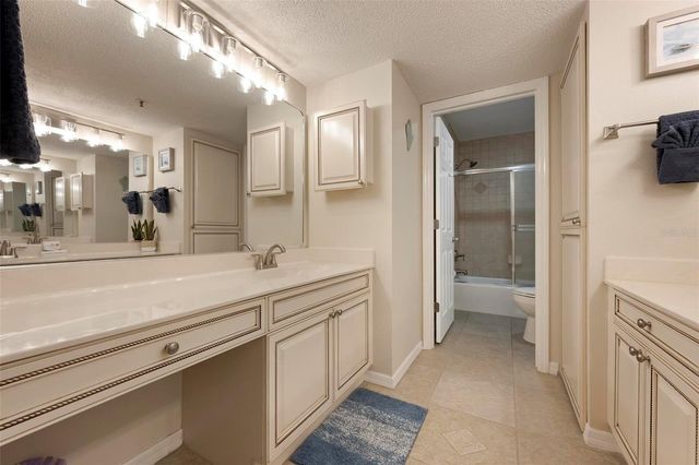 1269 SIESTA BAYSIDE DRIVE 1269C, Sarasota, FL 34242