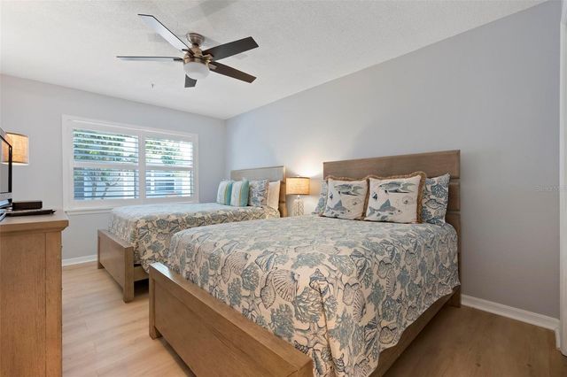 1269 SIESTA BAYSIDE DRIVE 1269C, Sarasota, FL 34242