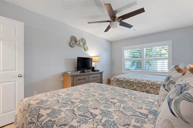 1269 SIESTA BAYSIDE DRIVE 1269C, Sarasota, FL 34242