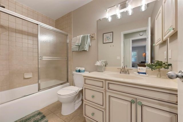 1269 SIESTA BAYSIDE DRIVE 1269C, Sarasota, FL 34242