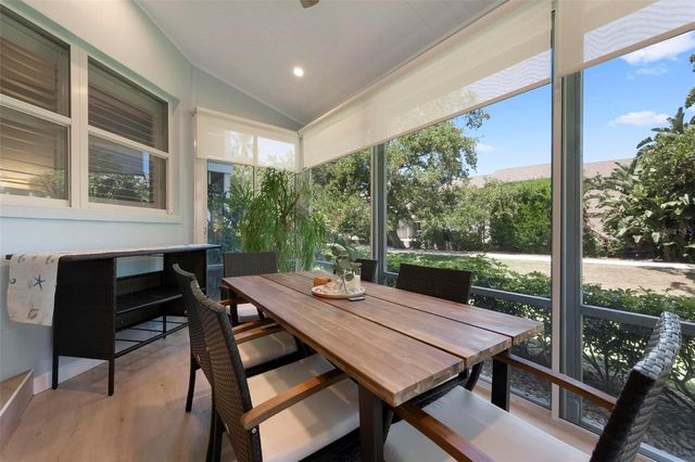 1269 SIESTA BAYSIDE DRIVE 1269C, Sarasota, FL 34242