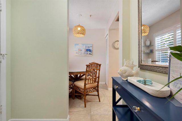 1269 SIESTA BAYSIDE DRIVE 1269C, Sarasota, FL 34242