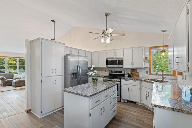 6300 91st Trail N, Brooklyn Park, MN 55445
