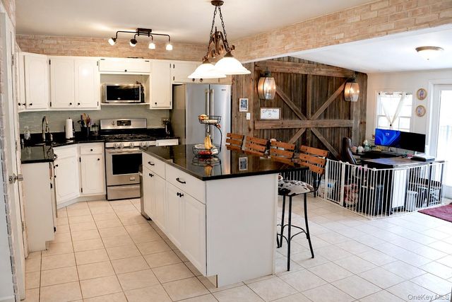 56 Bayonne Avenue, Central Islip, NY 11722