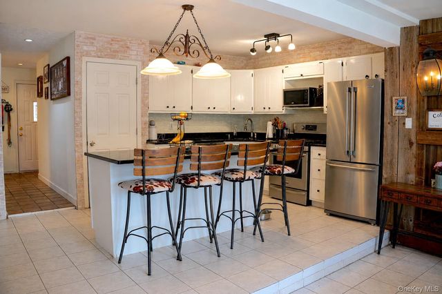 56 Bayonne Avenue, Central Islip, NY 11722