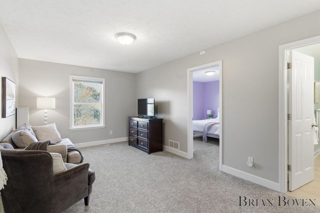 3081 Royal Hannah Drive Ne, Algoma Twp, MI 49341