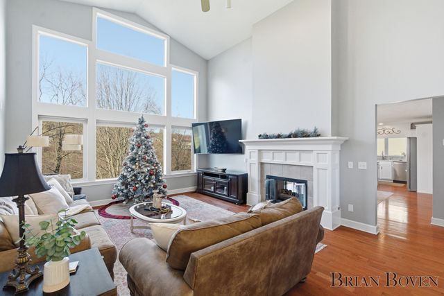 3081 Royal Hannah Drive Ne, Algoma Twp, MI 49341