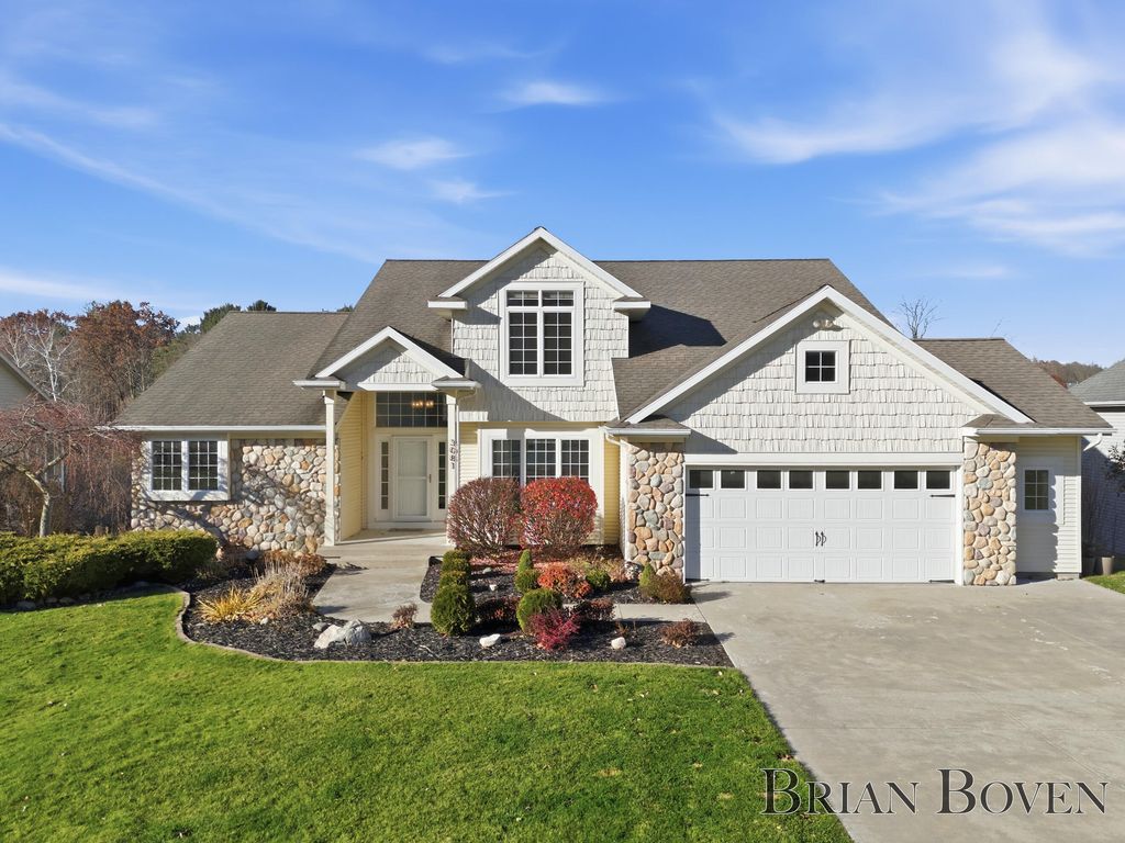 3081 Royal Hannah Drive Ne, Algoma Twp, MI 49341