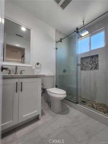11918 Dehougne 1, North Hollywood, CA 91605