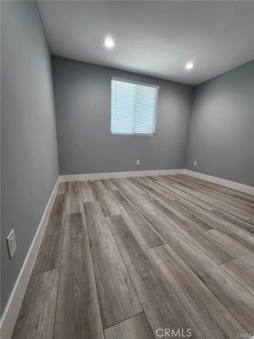 11918 Dehougne 1, North Hollywood, CA 91605