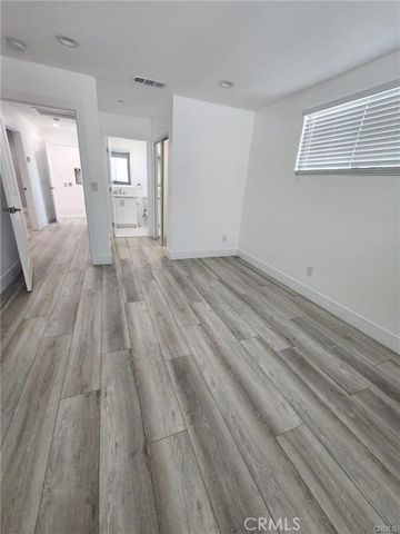 11918 Dehougne 1, North Hollywood, CA 91605