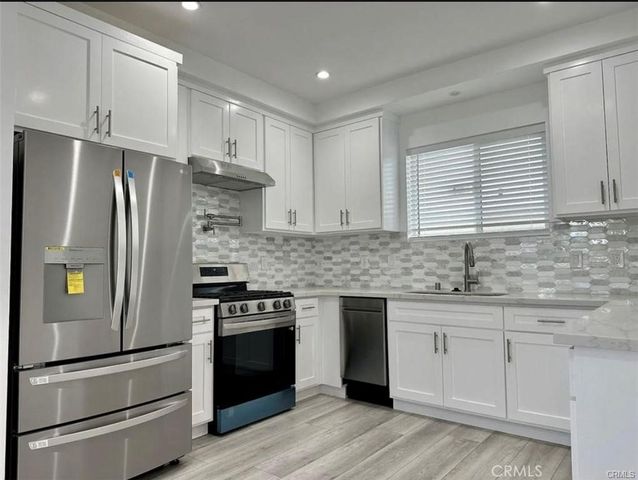 11918 Dehougne 1, North Hollywood, CA 91605