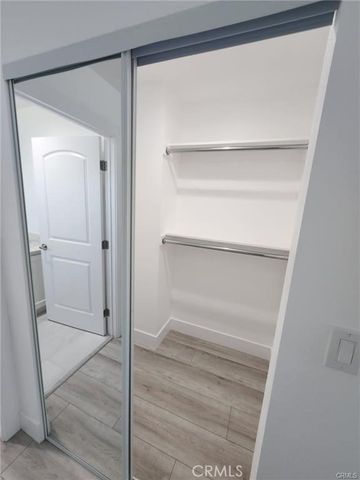 11918 Dehougne 1, North Hollywood, CA 91605