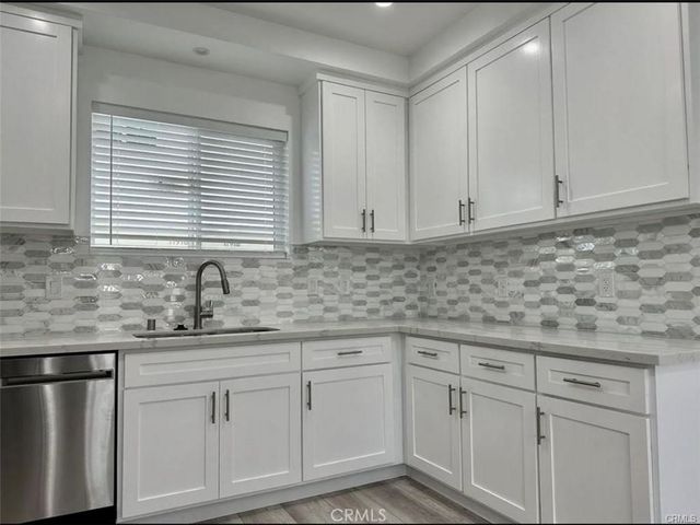 11918 Dehougne 1, North Hollywood, CA 91605