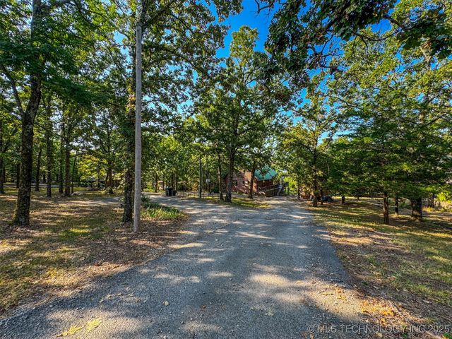 27989 S Lakeview Drive, Park Hill, OK 74451