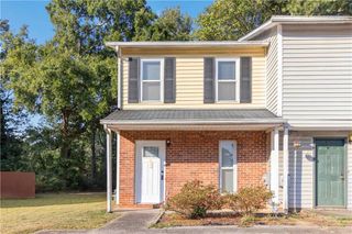 1587 Springleaf SE Point, Smyrna, GA 30080