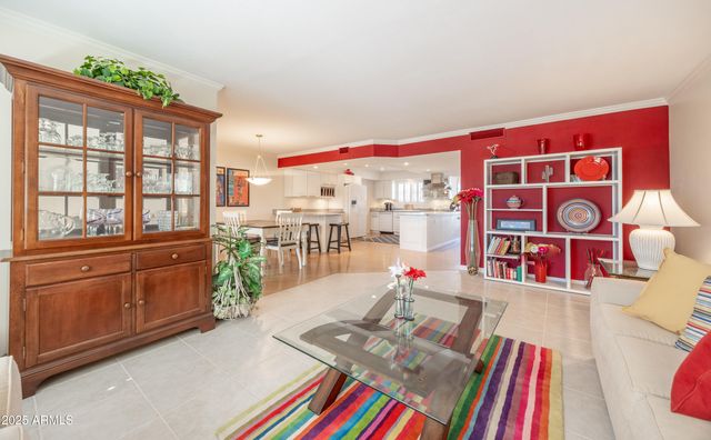 10927 W WHITE MOUNTAIN Road, Sun City, AZ 85351