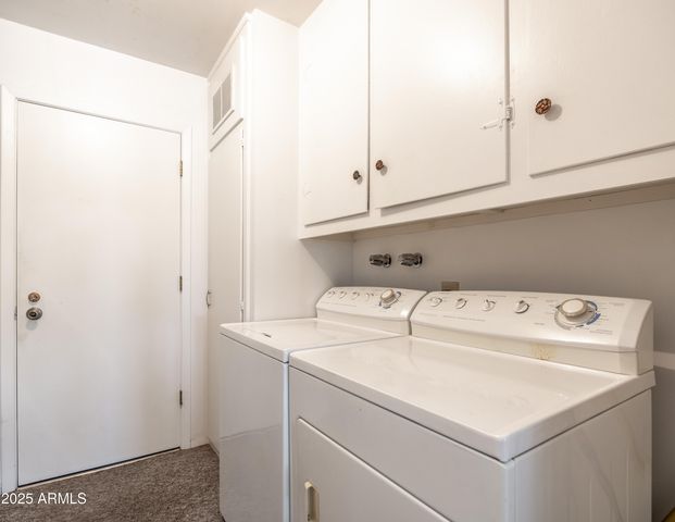 10927 W WHITE MOUNTAIN Road, Sun City, AZ 85351