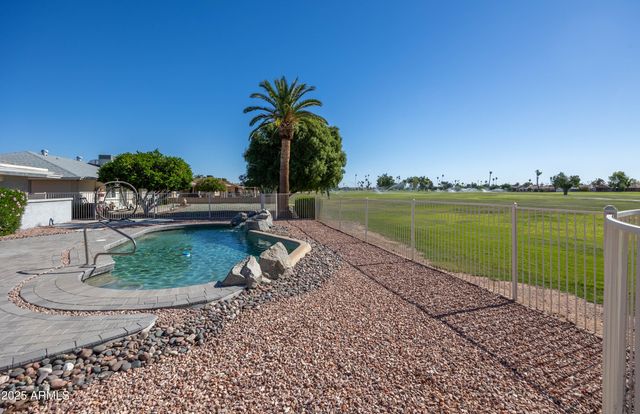 10927 W WHITE MOUNTAIN Road, Sun City, AZ 85351