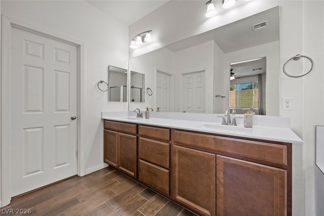 6721 Sycamore Pines Street, Las Vegas, NV 89149