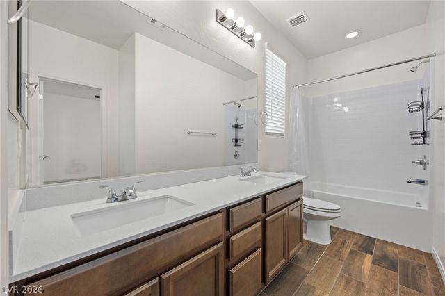 6721 Sycamore Pines Street, Las Vegas, NV 89149