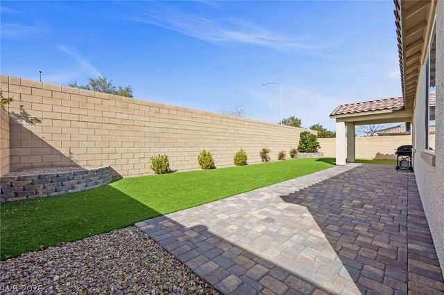 6721 Sycamore Pines Street, Las Vegas, NV 89149