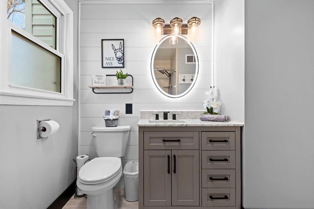 1242 LANGLADE AVENUE, Green Bay, WI 54304