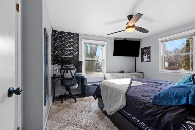 1242 LANGLADE AVENUE, Green Bay, WI 54304