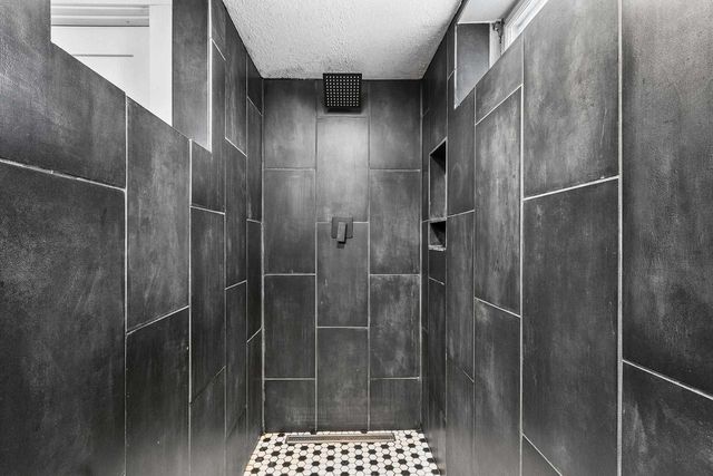 1242 LANGLADE AVENUE, Green Bay, WI 54304