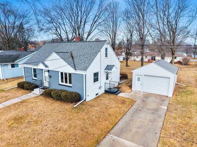 1242 LANGLADE AVENUE, Green Bay, WI 54304