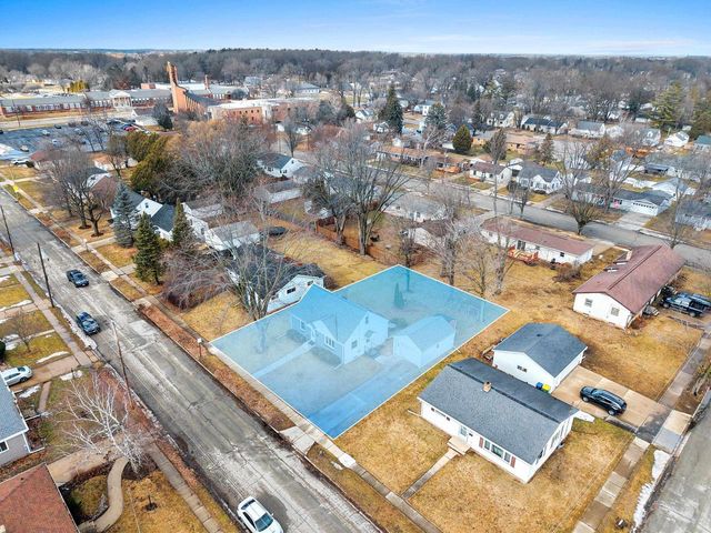 1242 LANGLADE AVENUE, Green Bay, WI 54304