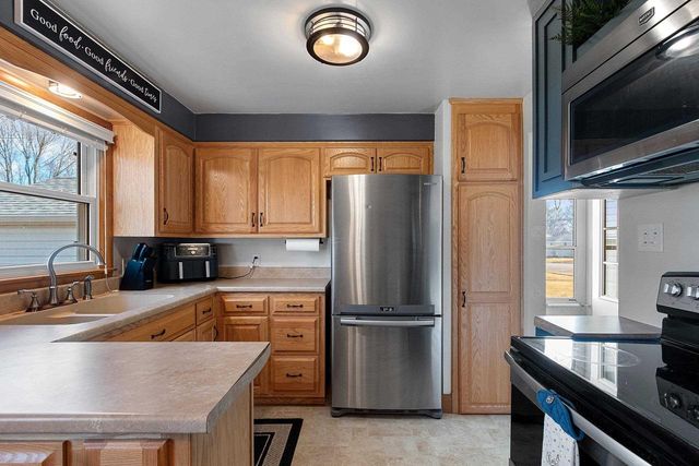 1242 LANGLADE AVENUE, Green Bay, WI 54304