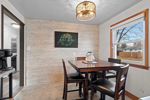 1242 LANGLADE AVENUE, Green Bay, WI 54304