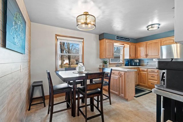 1242 LANGLADE AVENUE, Green Bay, WI 54304