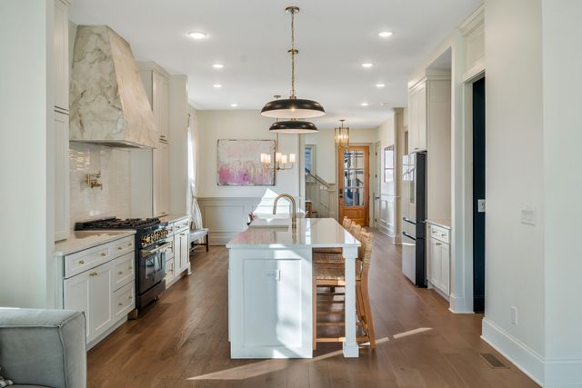 1007 Lischey Ave, Nashville, TN 37207