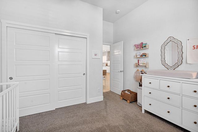 537 Huntington Avenue S, Madera, CA 93636