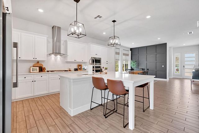 537 Huntington Avenue S, Madera, CA 93636