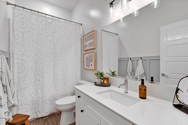 537 Huntington Avenue S, Madera, CA 93636