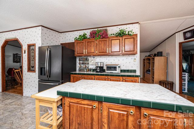 8547 Ledford Avenue, Connelly Springs, NC 28612