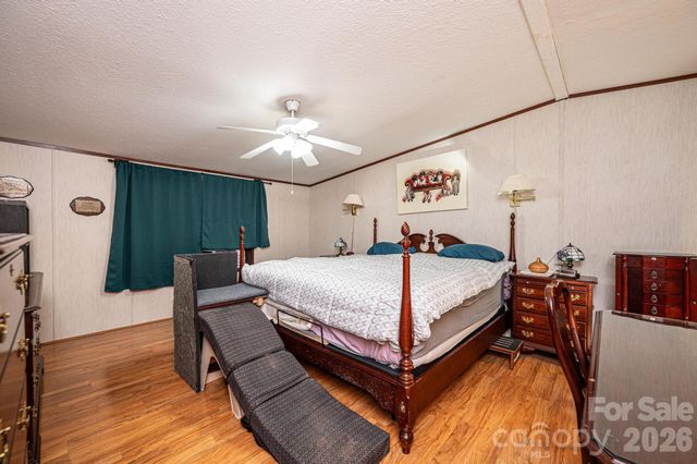 8547 Ledford Avenue, Connelly Springs, NC 28612