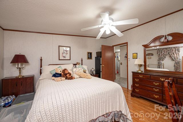 8547 Ledford Avenue, Connelly Springs, NC 28612