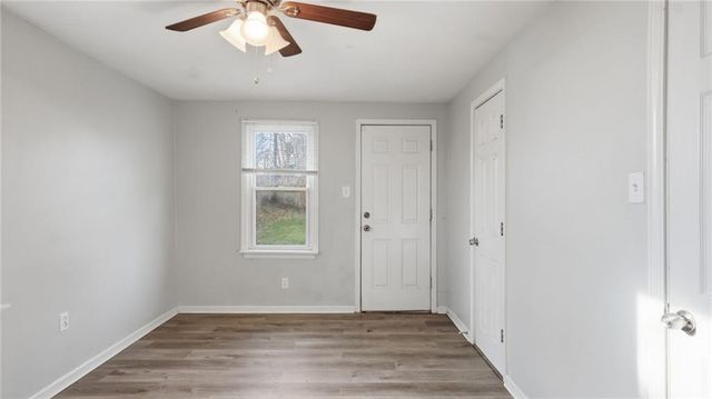 1017 E Smith Avenue, Independence, MO 64050